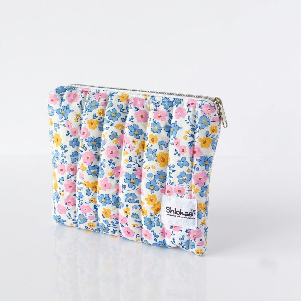 Blue Daisy Zipper Pouch