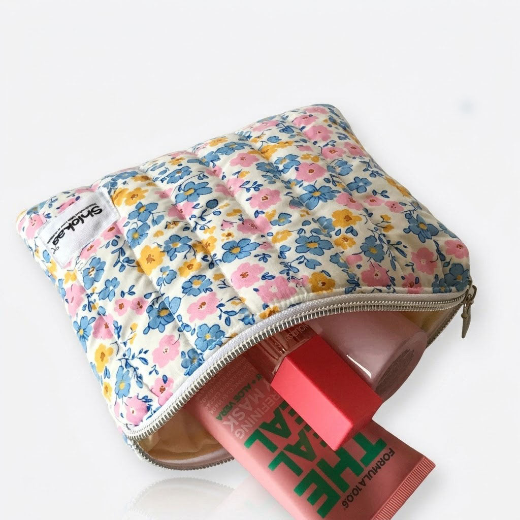 Blue Daisy Zipper Pouch