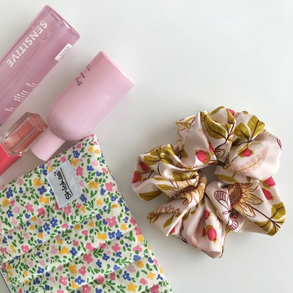 Lemony Blossom Zipper Pouch